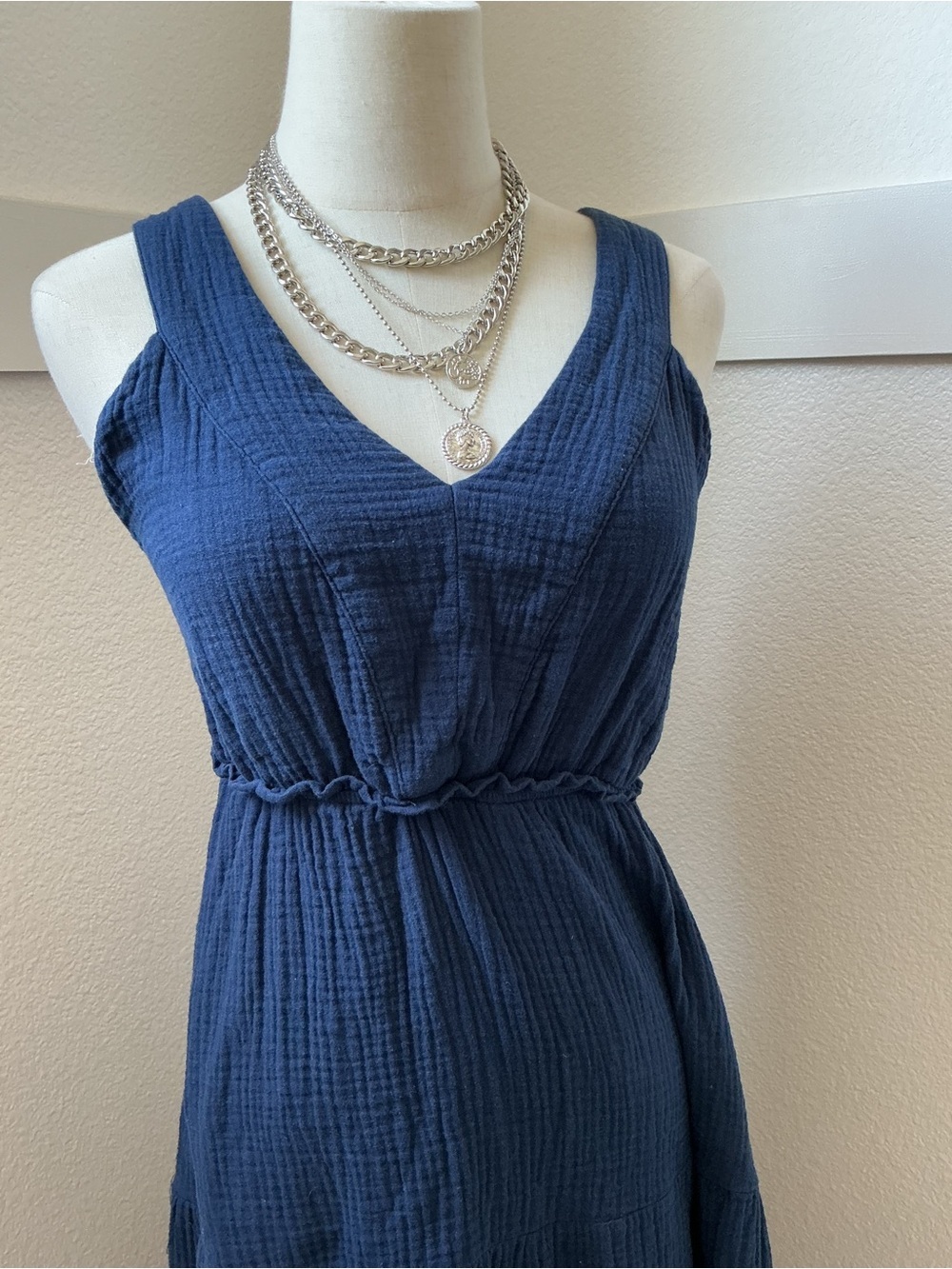 Steve Madden Navy Tiered V-Neck Midi Dress with Cross Back - Picture 3 of 8